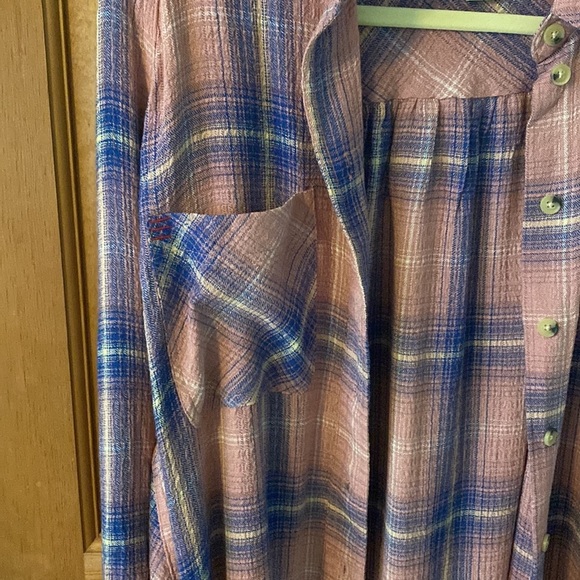 Urban Outfitters BDG Small Women's Plaid Button-Down Shirt EUC - Picture 3 of 5